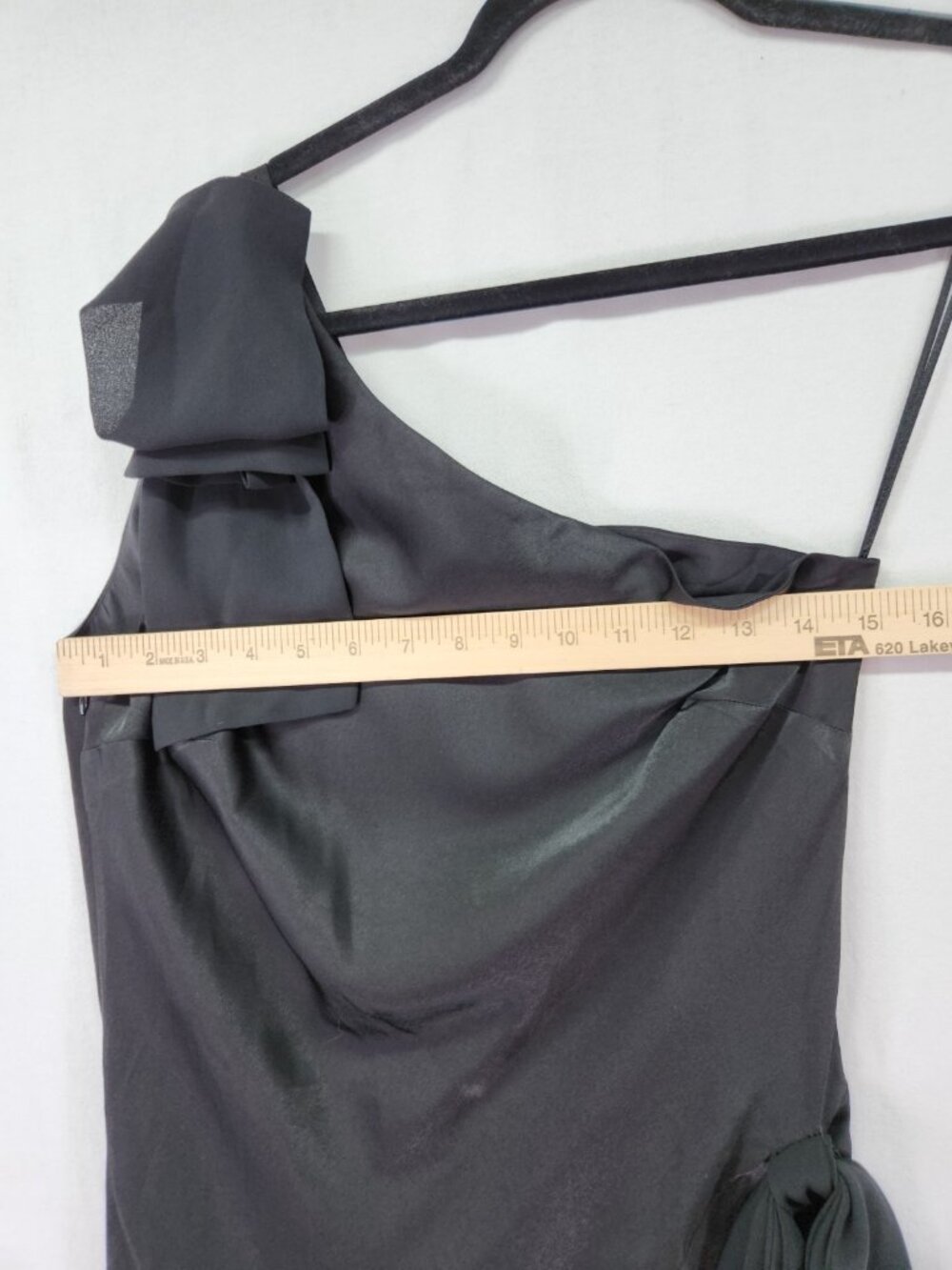 WAYF x Sara Walker Audrey One-Shoulder Black Satin Maxi Dress Size Small - Picture 5 of 13